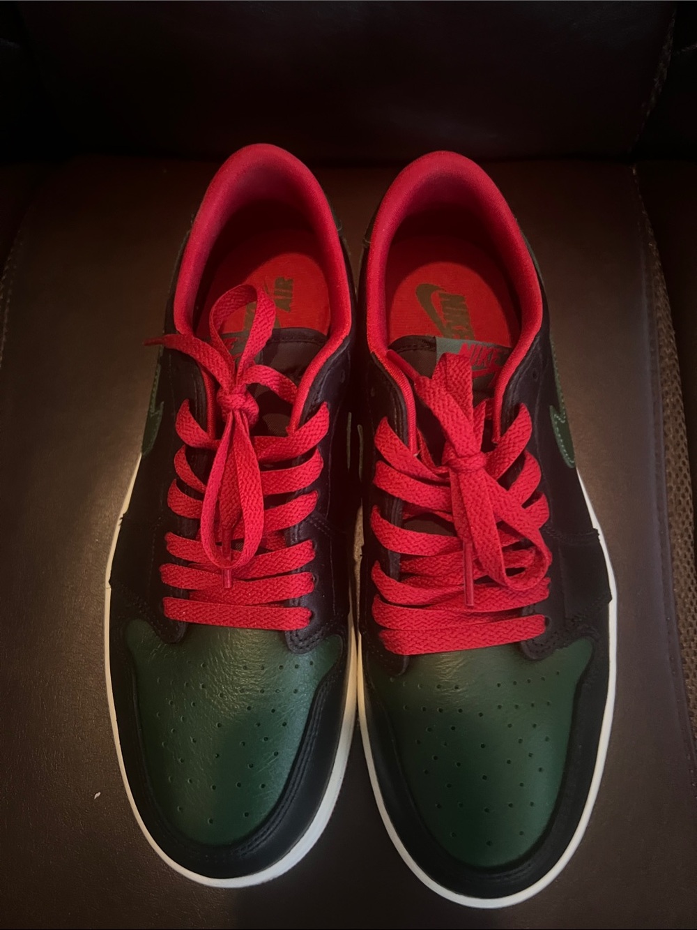 Nike Women  Low-Top Sneakers - Green/Black with Red Accents